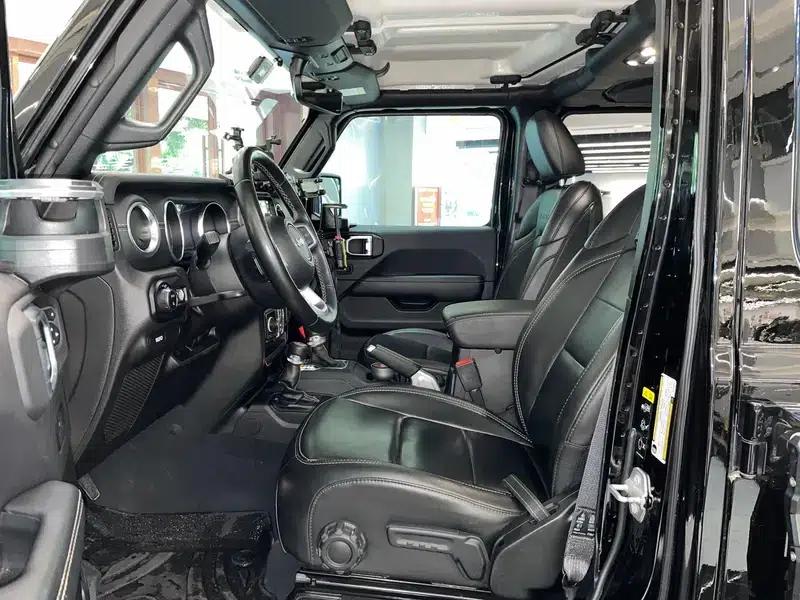 Gladiator 2022 3.6L First Edition — миниатюра 19