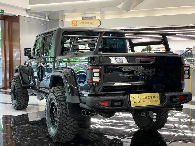 Gladiator 2022 3.6L First Edition — миниатюра 5