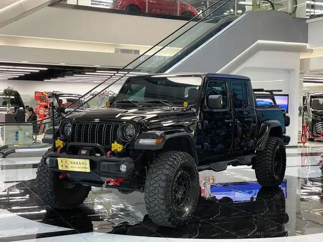 Gladiator 2022 3.6L First Edition