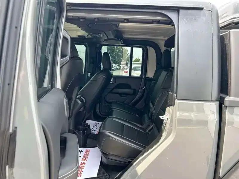 Gladiator 2022 3.6L First Edition — миниатюра 13