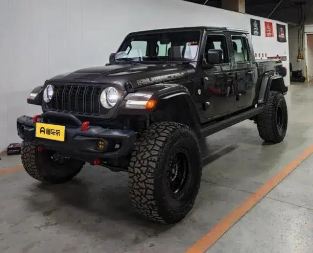 Gladiator 2022 3.6L First Edition — миниатюра 1