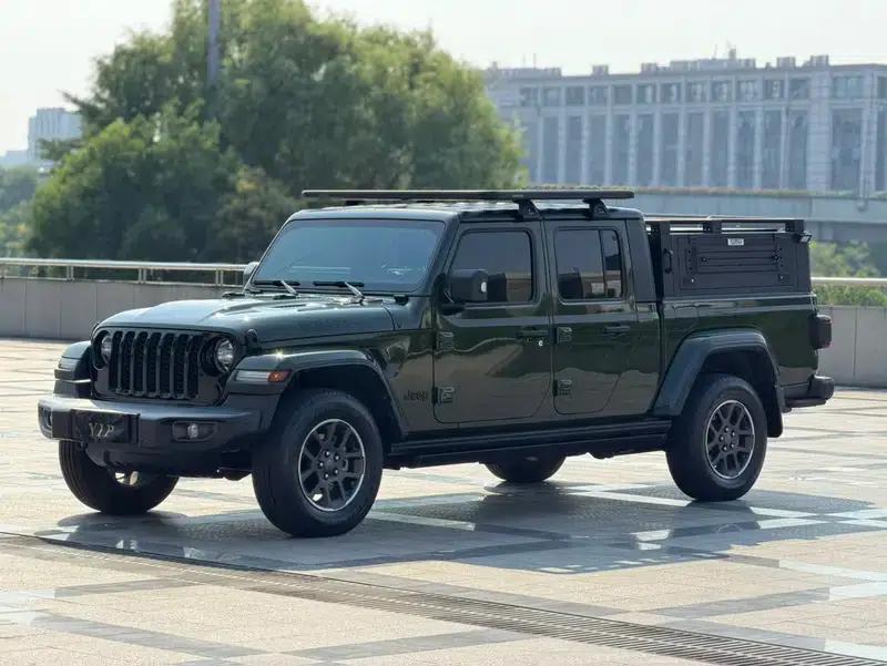 Gladiator 2022 3.6L First Edition — миниатюра 1