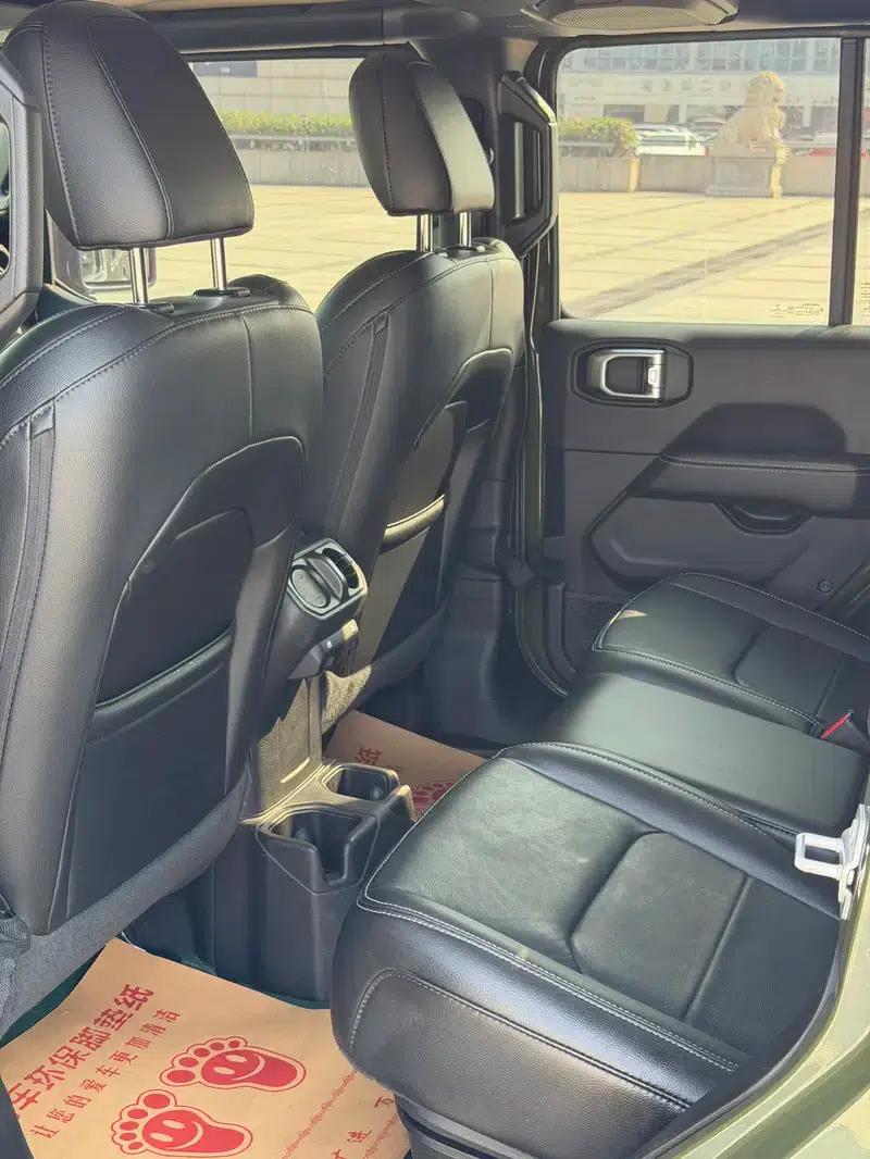 Gladiator 2022 3.6L First Edition — миниатюра 27