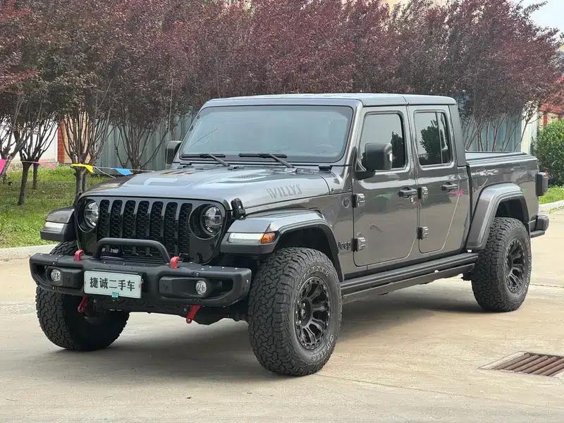 Gladiator 2022 3.6L First Edition — миниатюра 1