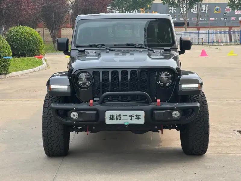 Gladiator 2022 3.6L First Edition — миниатюра 2