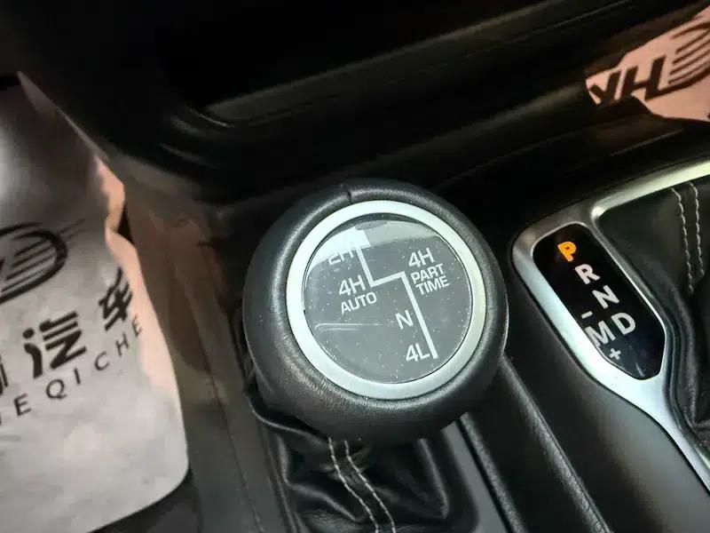 Gladiator 2022 3.6L First Edition — миниатюра 19