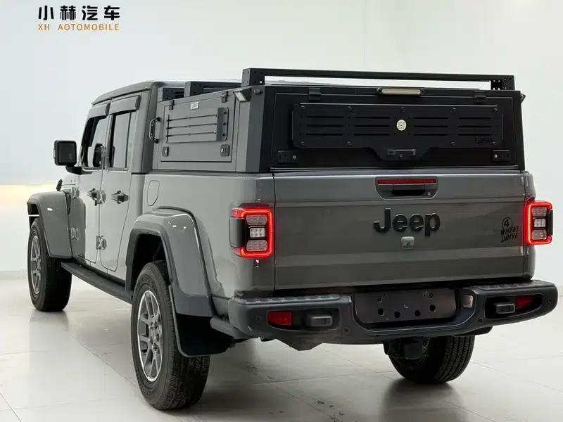Gladiator 2022 3.6L First Edition — миниатюра 4