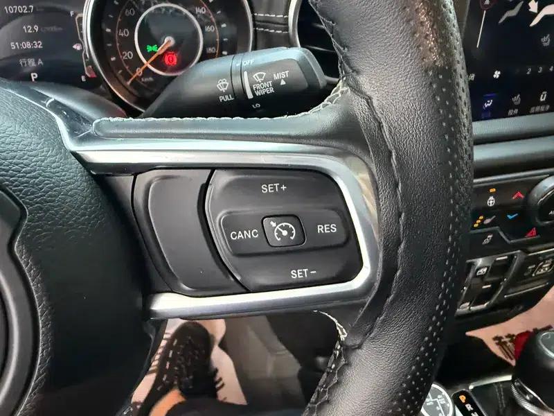 Gladiator 2022 3.6L First Edition — миниатюра 7