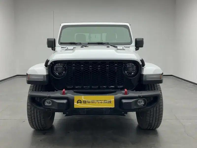 Gladiator 2023 3.6L Overland — миниатюра 2