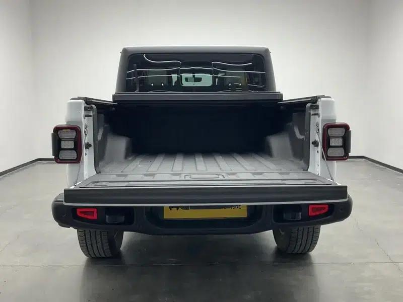 Gladiator 2023 3.6L Overland — миниатюра 20