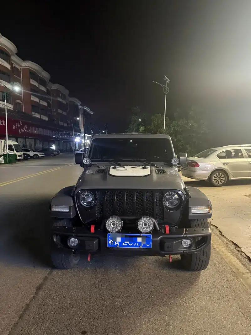 Gladiator 2022 3.6L First Edition — миниатюра 6