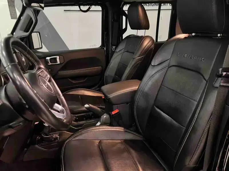Gladiator 2023 3.6L Overland — миниатюра 21