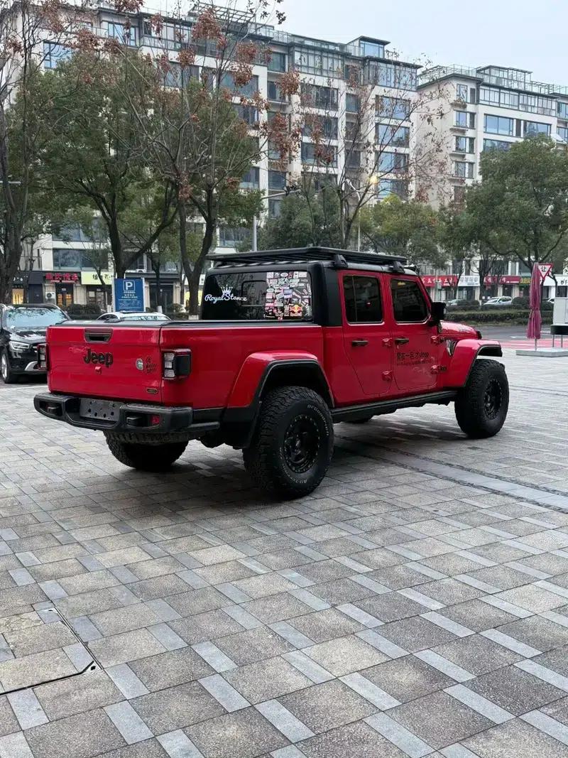 Gladiator 2022 3.6L First Edition — миниатюра 3