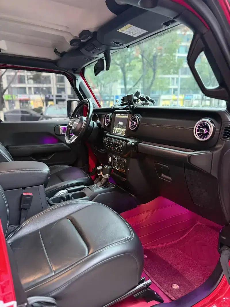Gladiator 2022 3.6L First Edition — миниатюра 5