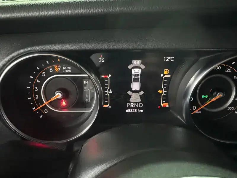 Gladiator 2022 3.6L First Edition — миниатюра 7