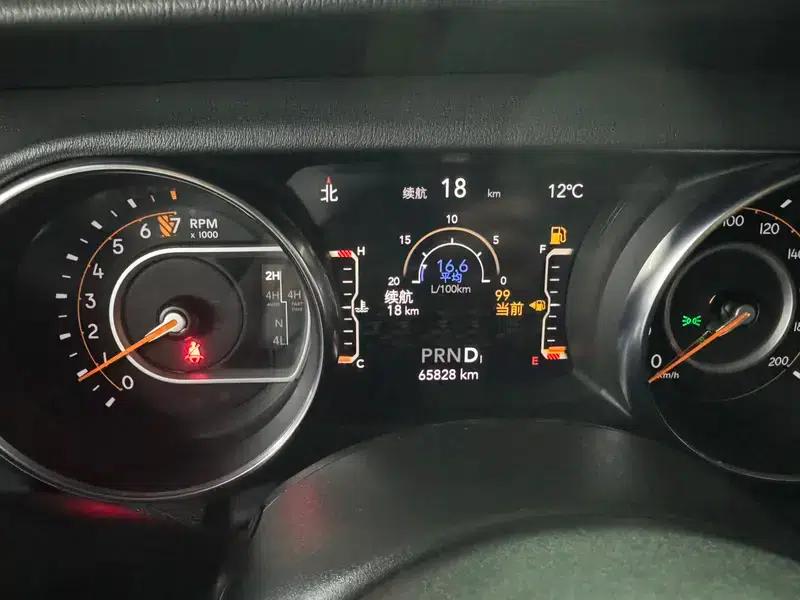 Gladiator 2022 3.6L First Edition — миниатюра 8