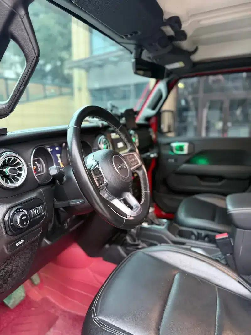 Gladiator 2022 3.6L First Edition — миниатюра 9