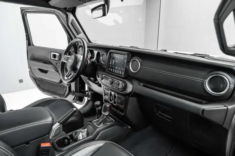 Gladiator 2022 3.6L First Edition — миниатюра 21