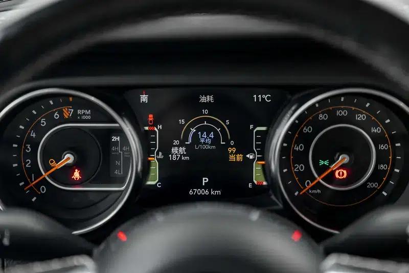 Gladiator 2022 3.6L First Edition — миниатюра 22