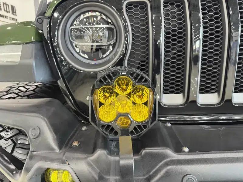 Gladiator 2023 3.6L Overland — миниатюра 11