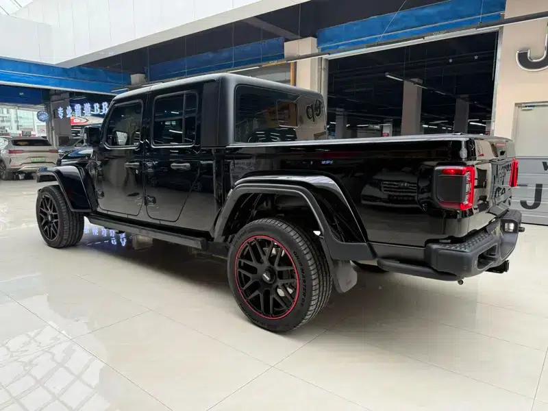 Gladiator 2022 3.6L First Edition — миниатюра 3