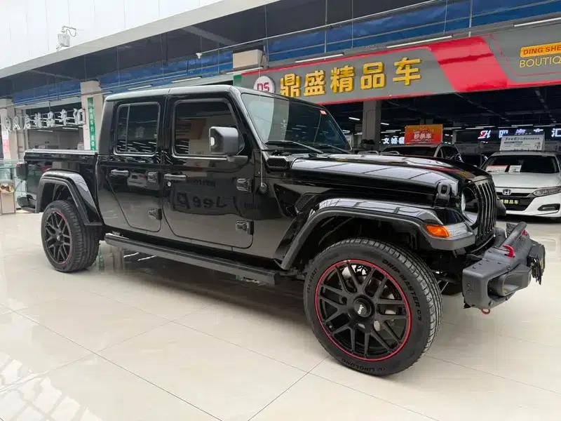 Gladiator 2022 3.6L First Edition — миниатюра 6