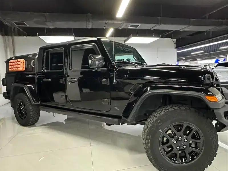Gladiator 2022 3.6L First Edition — миниатюра 6