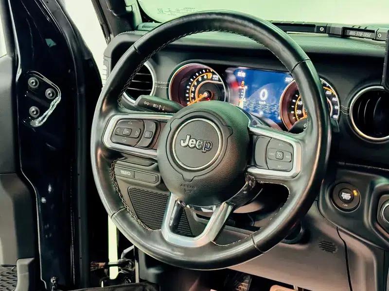 Gladiator 2022 3.6L First Edition — миниатюра 19
