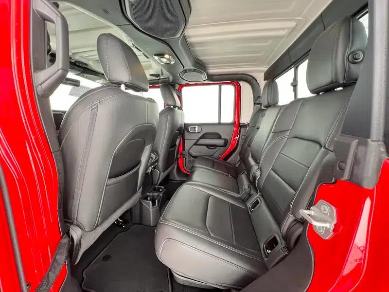 Gladiator 2022 3.6L First Edition — миниатюра 13