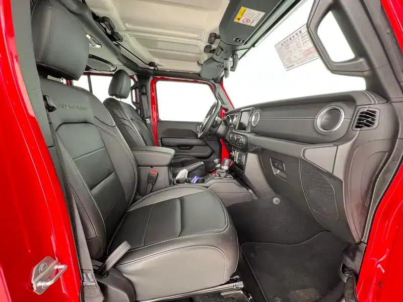 Gladiator 2022 3.6L First Edition — миниатюра 22