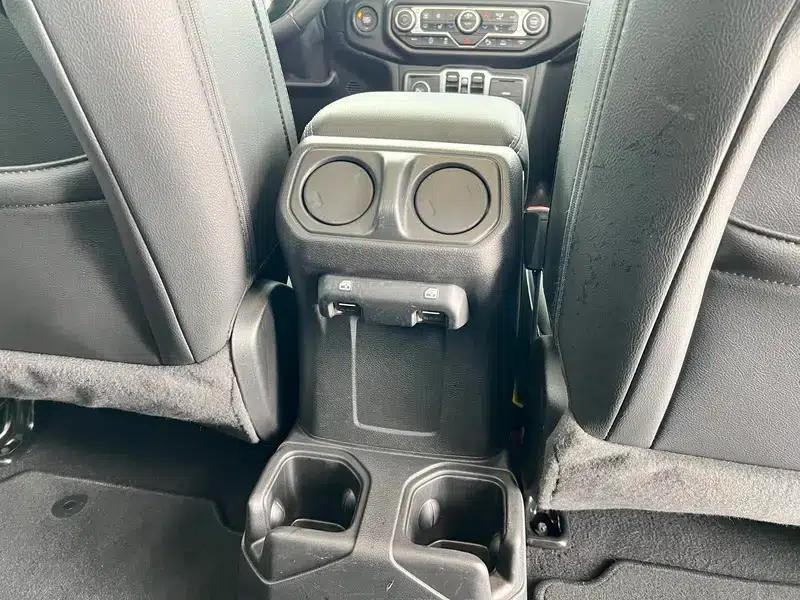 Gladiator 2022 3.6L First Edition — миниатюра 29