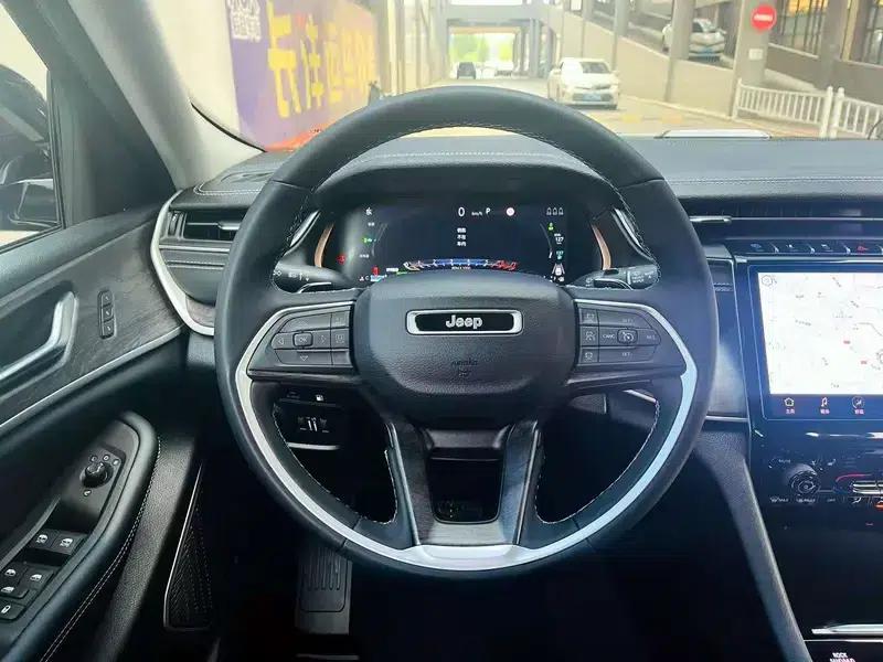 2024 Jeep Grand Cherokee 4xe (Imported) 2.0T Peak Edition — миниатюра 11