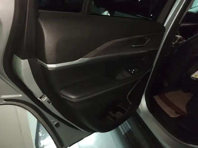 2024 Jeep Grand Cherokee 4xe (Imported) 2.0T Peak Edition — миниатюра 17