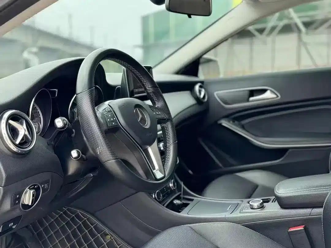 2015 Mercedes-Benz GLA 200 Fashion Edition — миниатюра 3