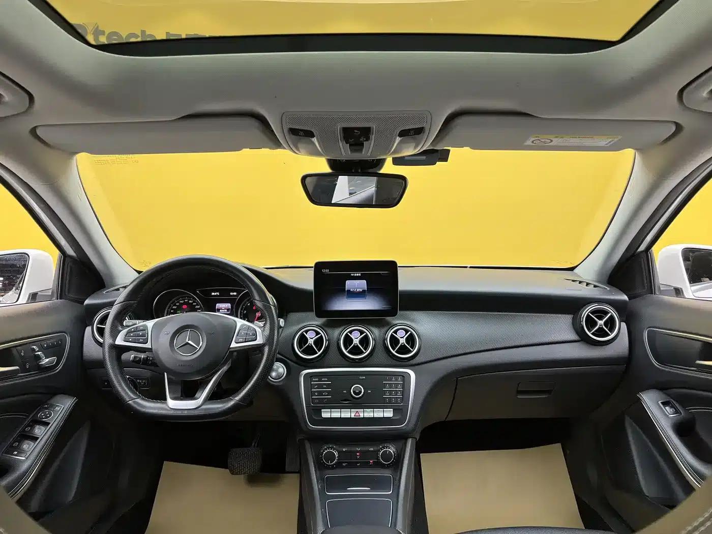 2019 Mercedes-Benz GLA 200 Dynamic — миниатюра 12