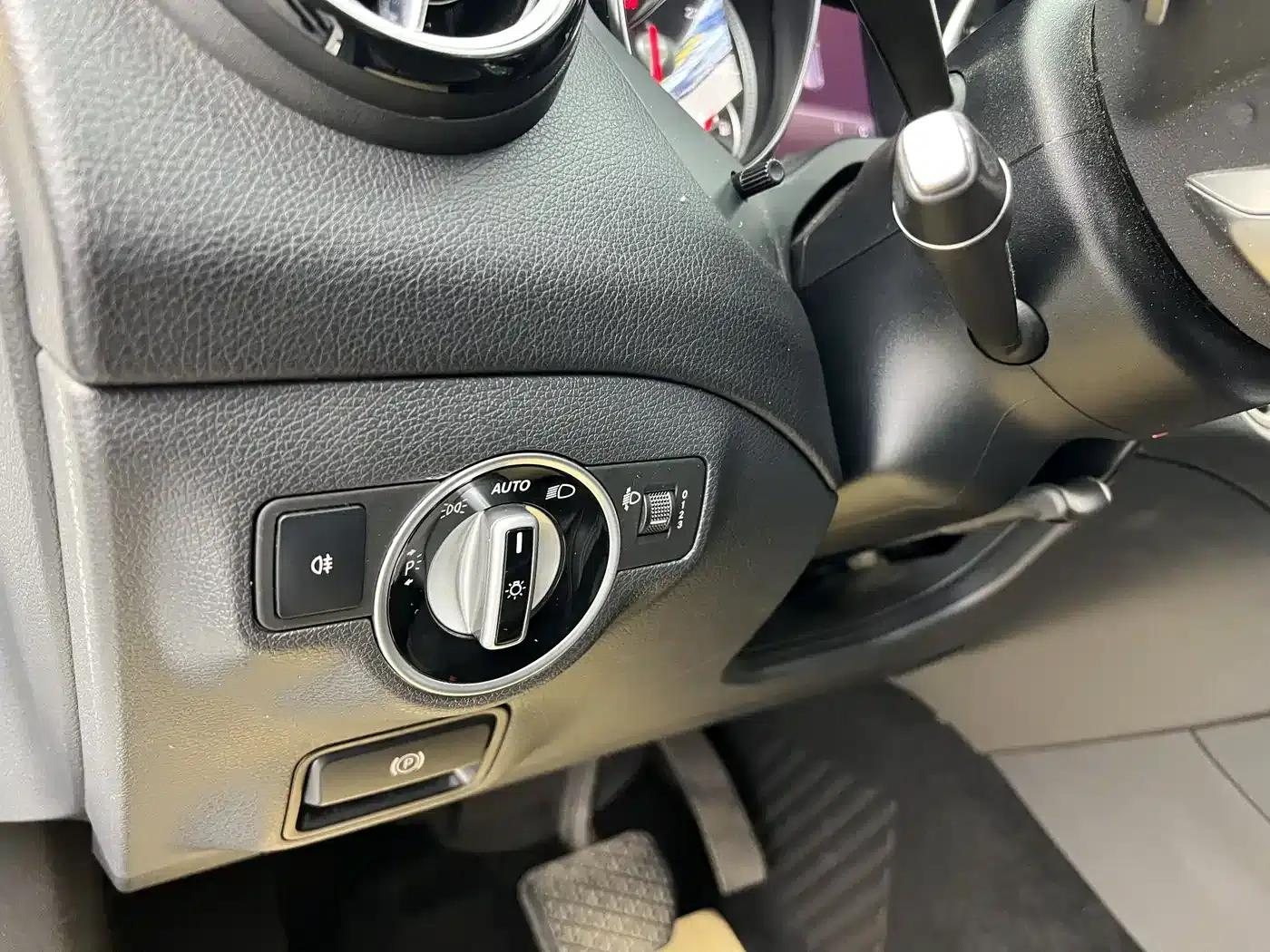 2019 Mercedes-Benz GLA 200 Dynamic — миниатюра 6