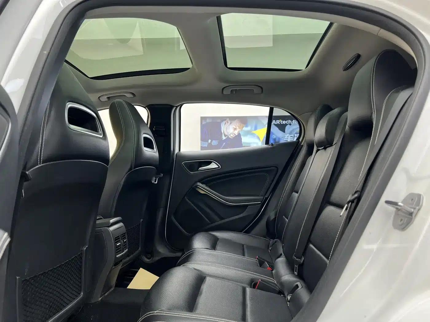 2019 Mercedes-Benz GLA 200 Dynamic — миниатюра 7