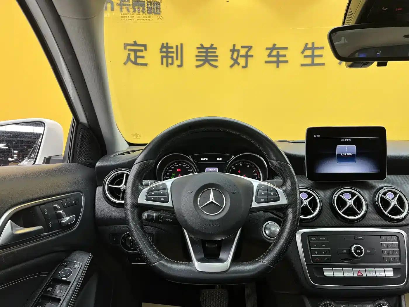 2019 Mercedes-Benz GLA 200 Dynamic — миниатюра 9