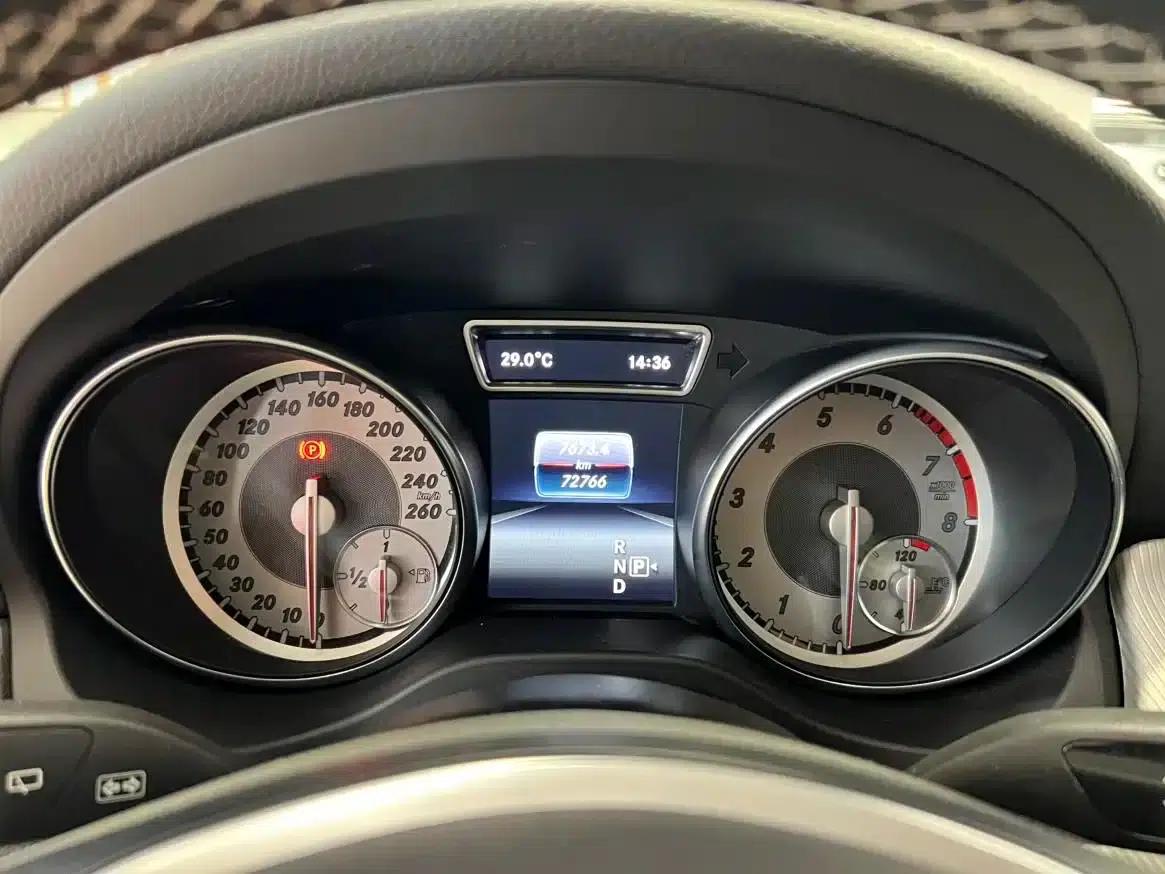 2016 Mercedes-Benz GLA 200 Fashion Edition — миниатюра 14