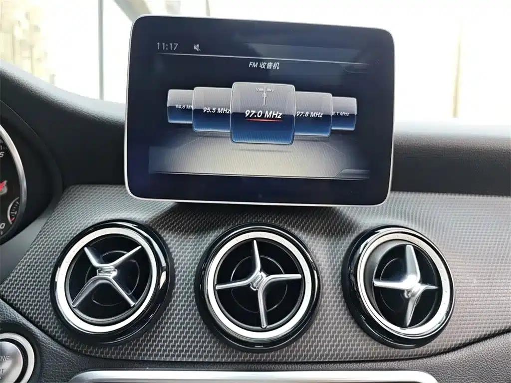 2019 Mercedes-Benz GLA 200 Dynamic — миниатюра 11