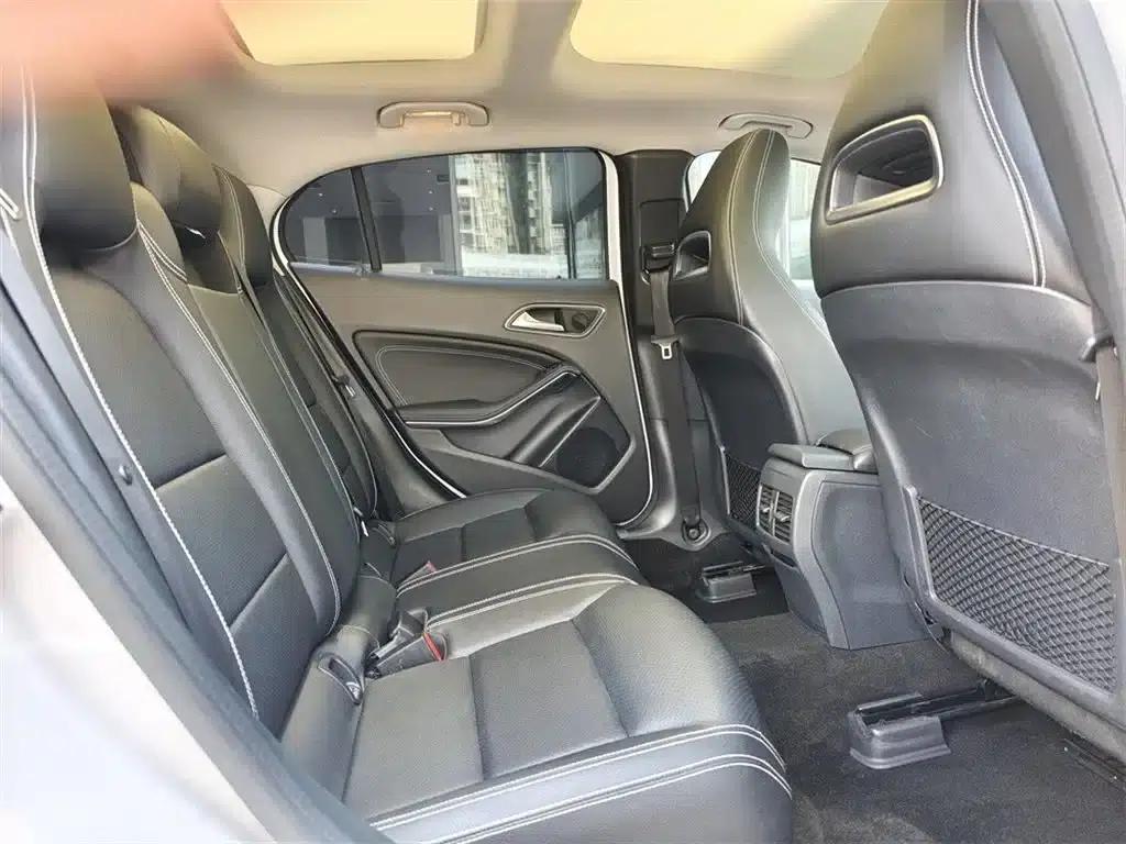 2019 Mercedes-Benz GLA 200 Dynamic — миниатюра 7