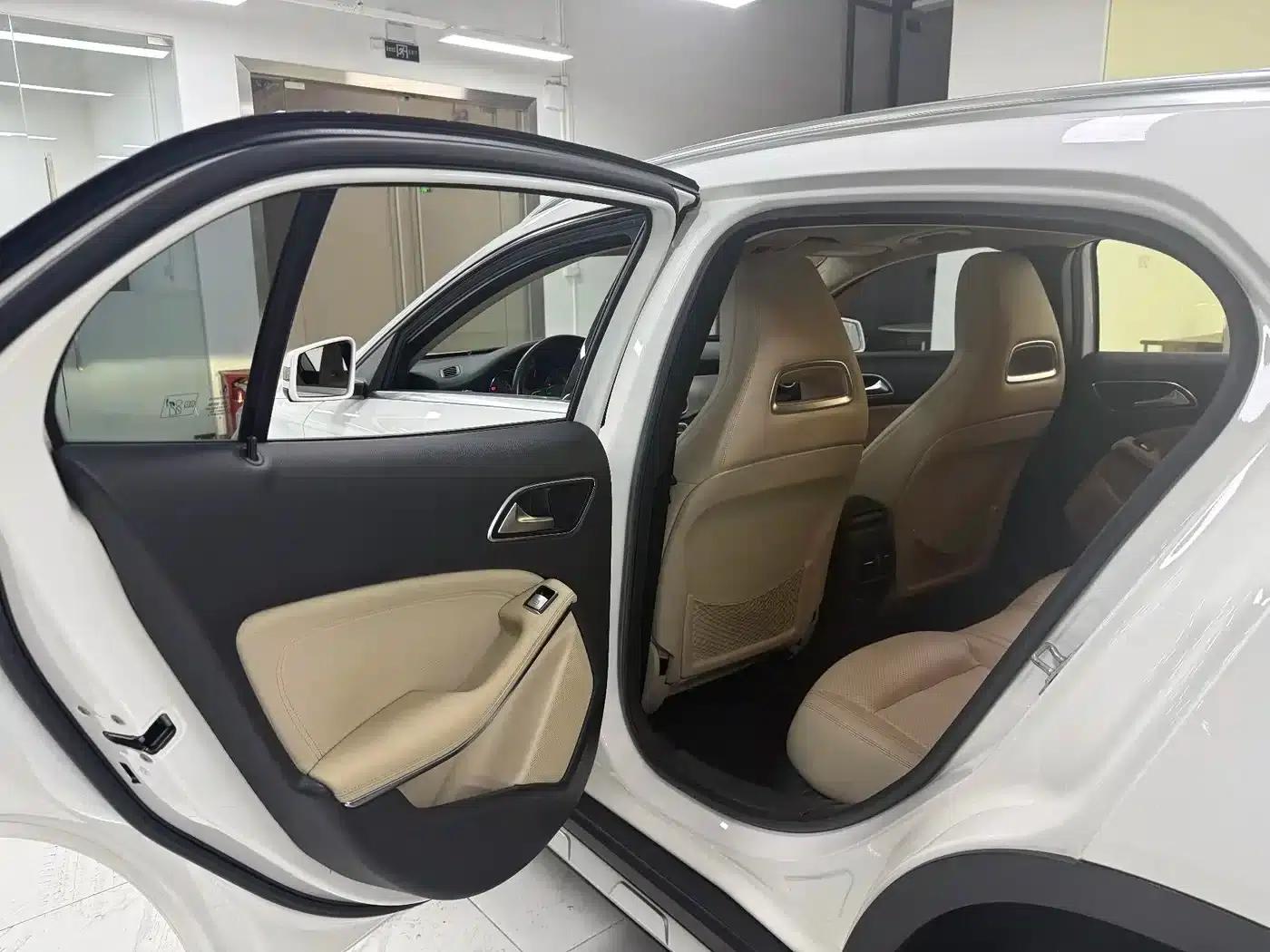 2016 Mercedes-Benz GLA 200 Fashion Edition — миниатюра 13