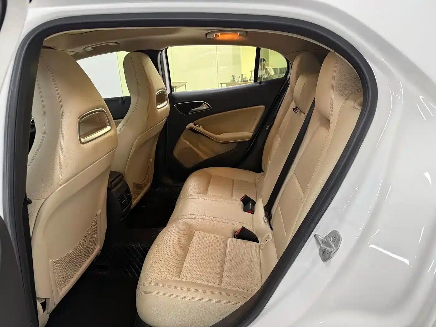 2016 Mercedes-Benz GLA 200 Fashion Edition — миниатюра 14