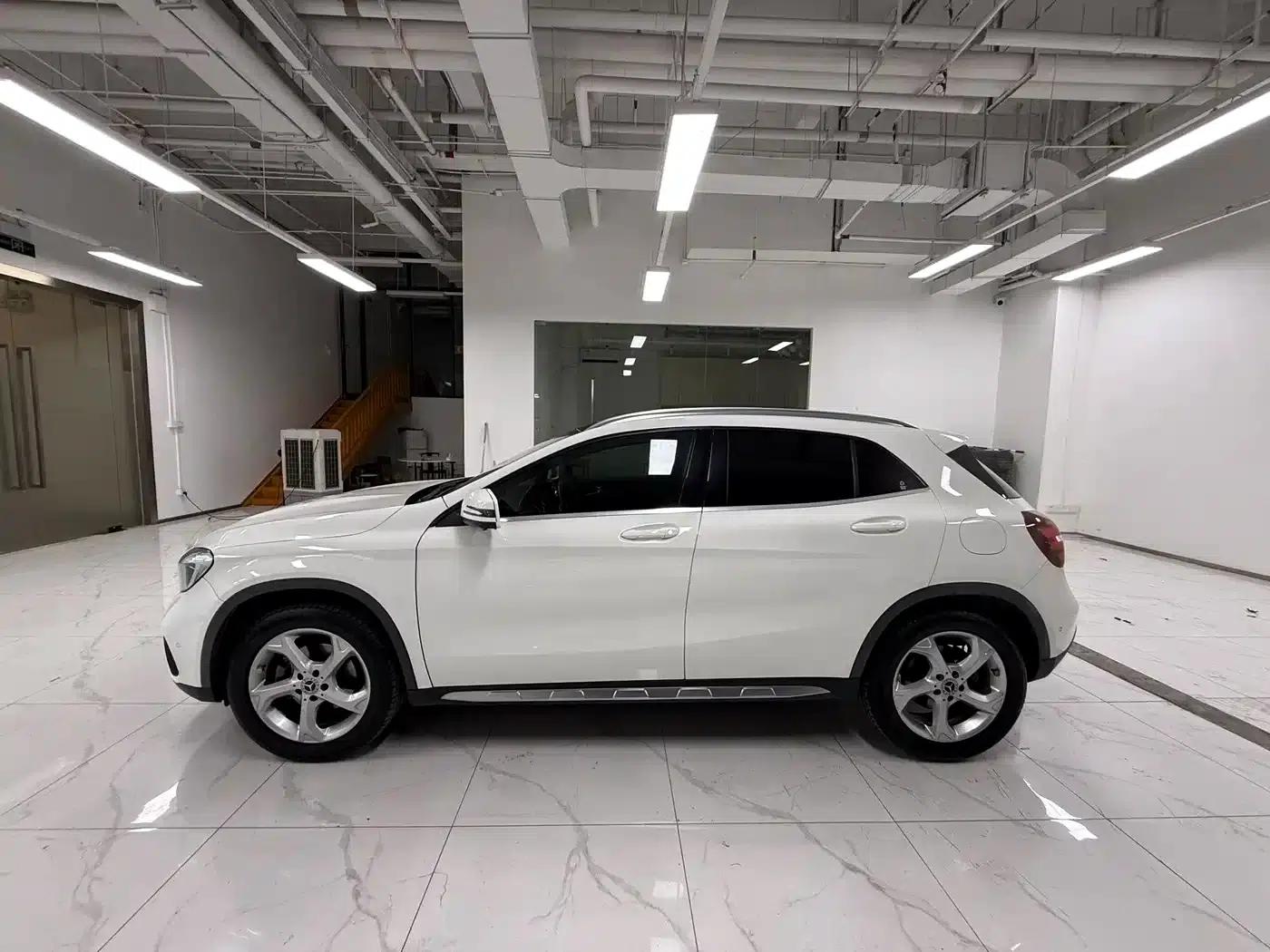 2019 Mercedes-Benz GLA 200 Dynamic — миниатюра 3