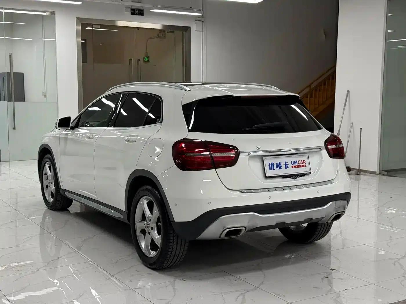 2019 Mercedes-Benz GLA 200 Dynamic — миниатюра 4