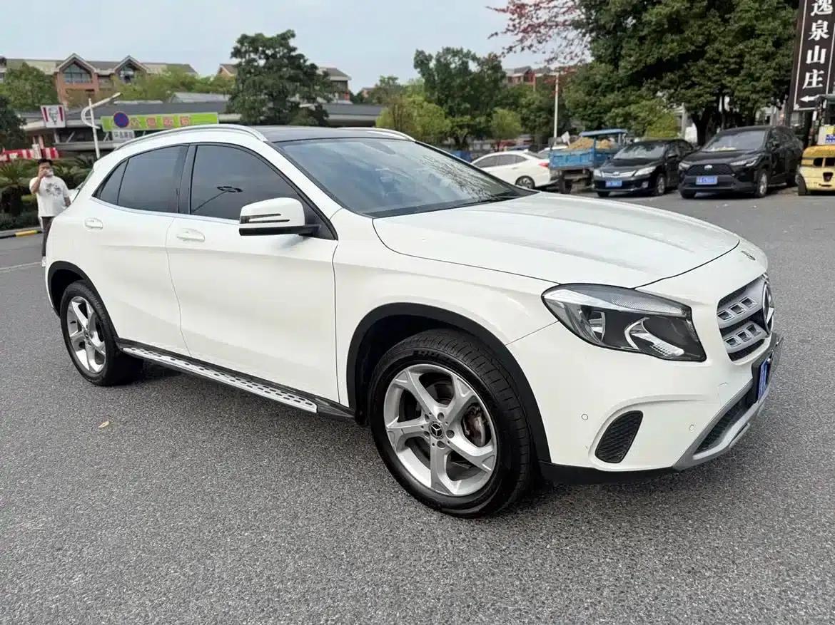 2017 Mercedes-Benz GLA 200 Dynamic — миниатюра 3