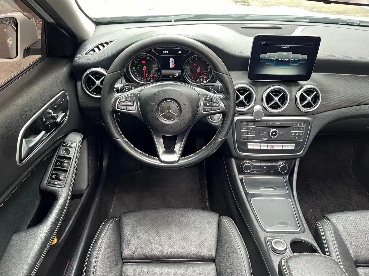 2017 Mercedes-Benz GLA 200 Fashion Edition — миниатюра 11