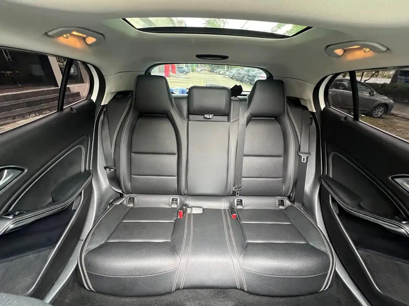 2017 Mercedes-Benz GLA 200 Fashion Edition — миниатюра 14