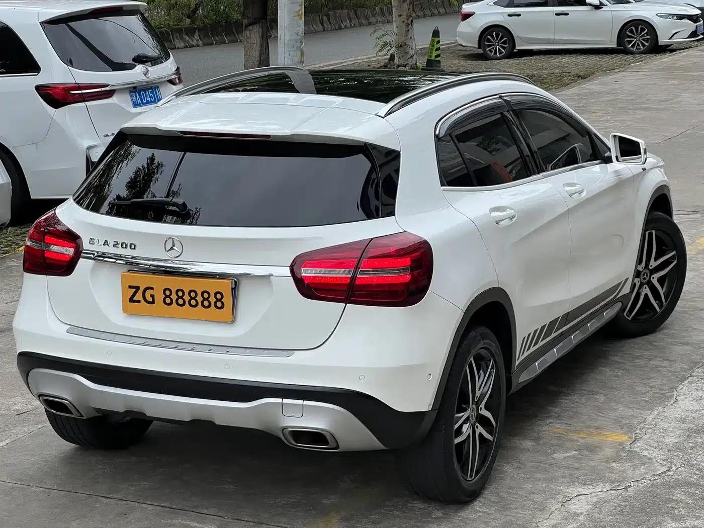 2017 Mercedes-Benz GLA 200 Fashion Edition — миниатюра 4