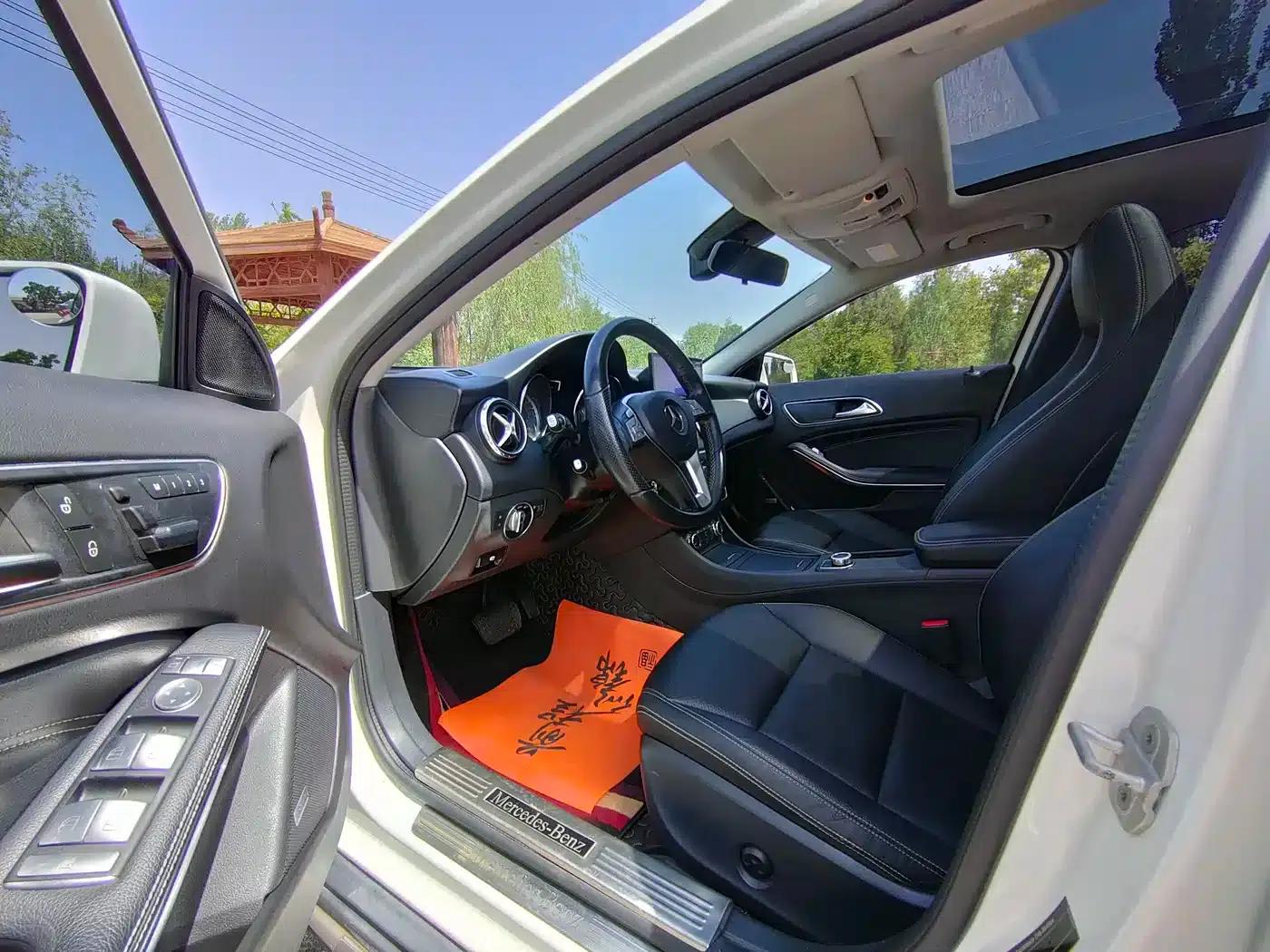 2015 Mercedes-Benz GLA 200 Dynamic — миниатюра 4
